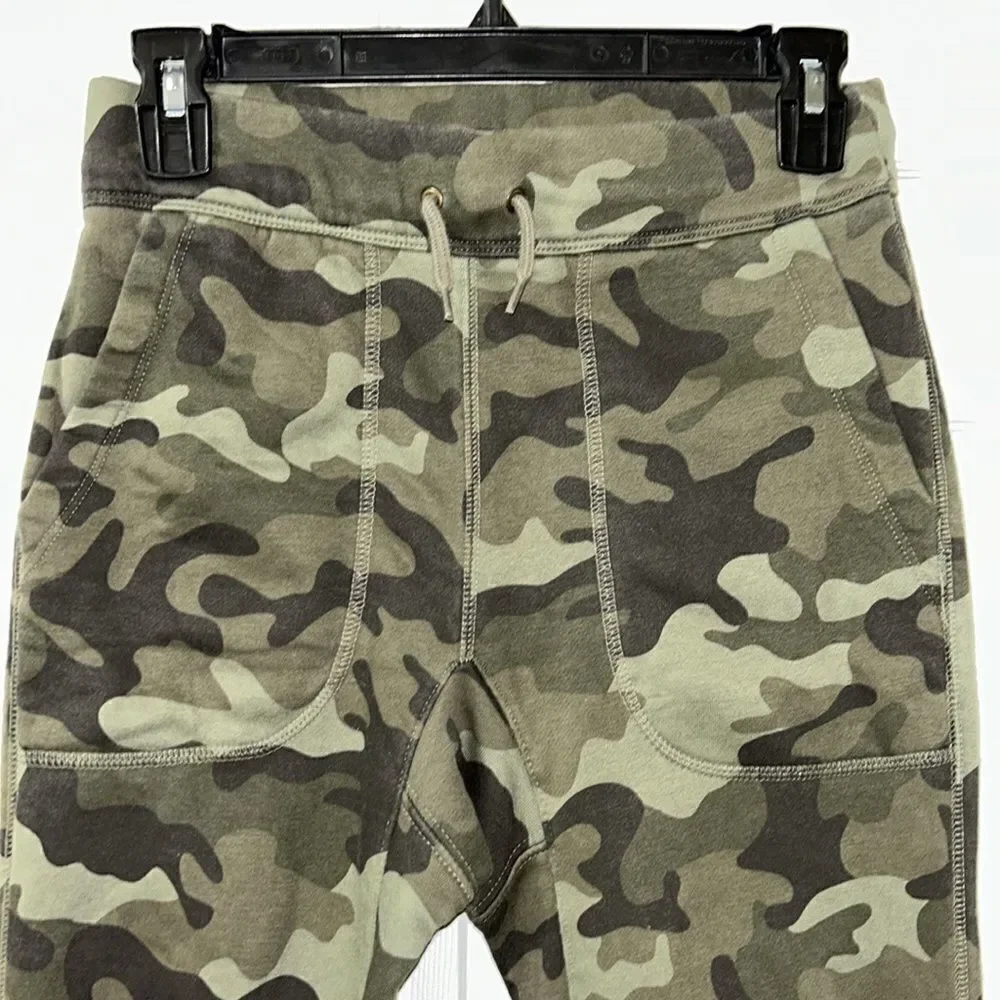 Gap Boys Kids  Camouflage Green Sweatpants(Size XXL)